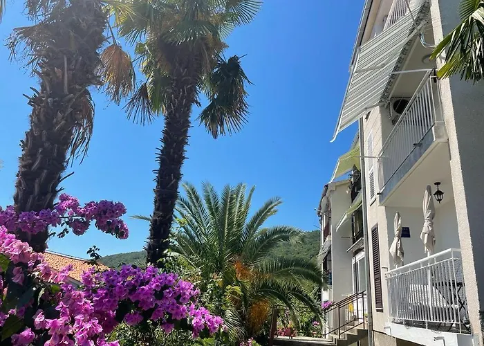 Apartment Mypalmassuite With Free Parking In